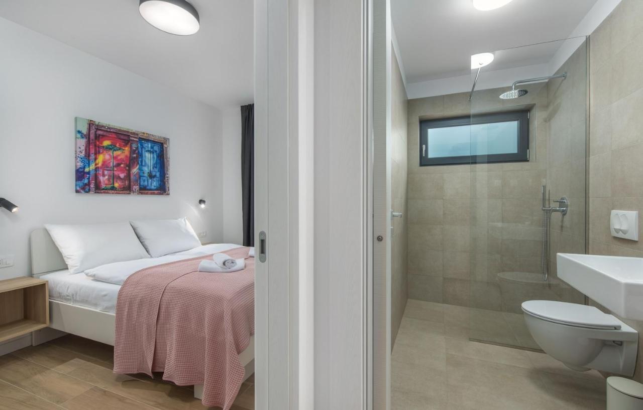 Lana Premium Residence Porec Esterno foto